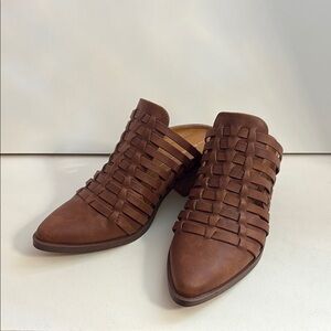 Women's Brown Woven Leather Shoes
